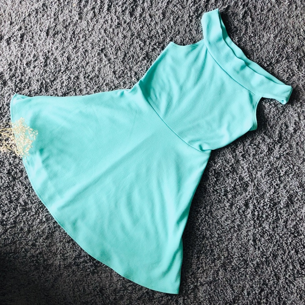 ❌SOLD Mint off-shoulder cute dress